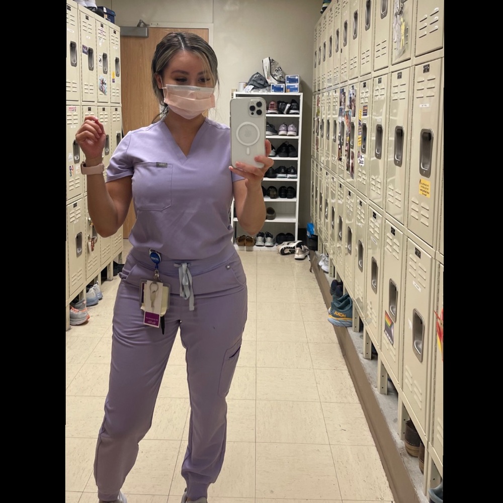 High waisted Zamora joggers lilac and Catarina top